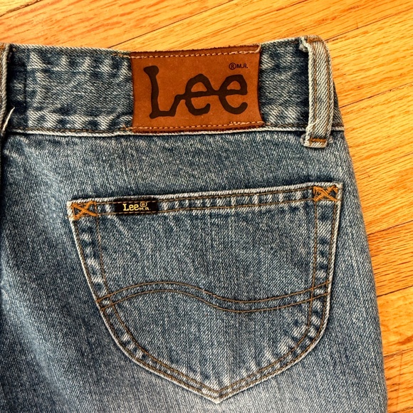 Vintage Y2K Low Waist Lee Flare Jeans - Picture 9 of 9